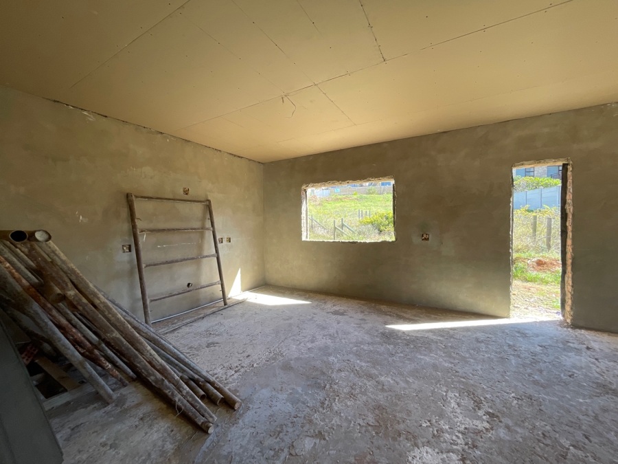 3 Bedroom Property for Sale in Wavecrest Eastern Cape